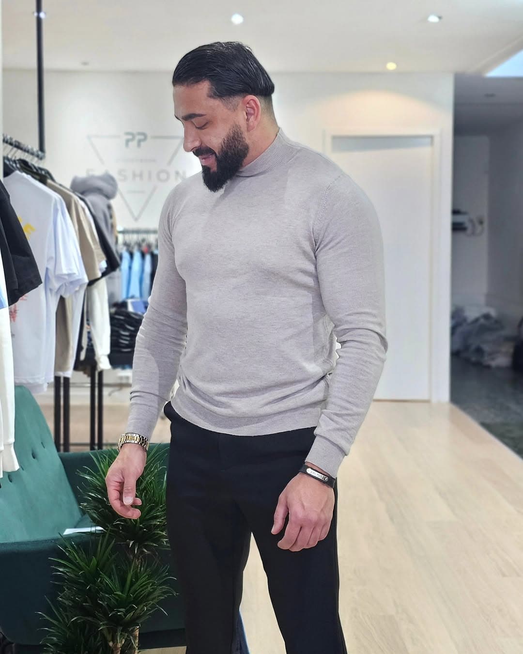 Coltrui Half Lange Kraag Taupe