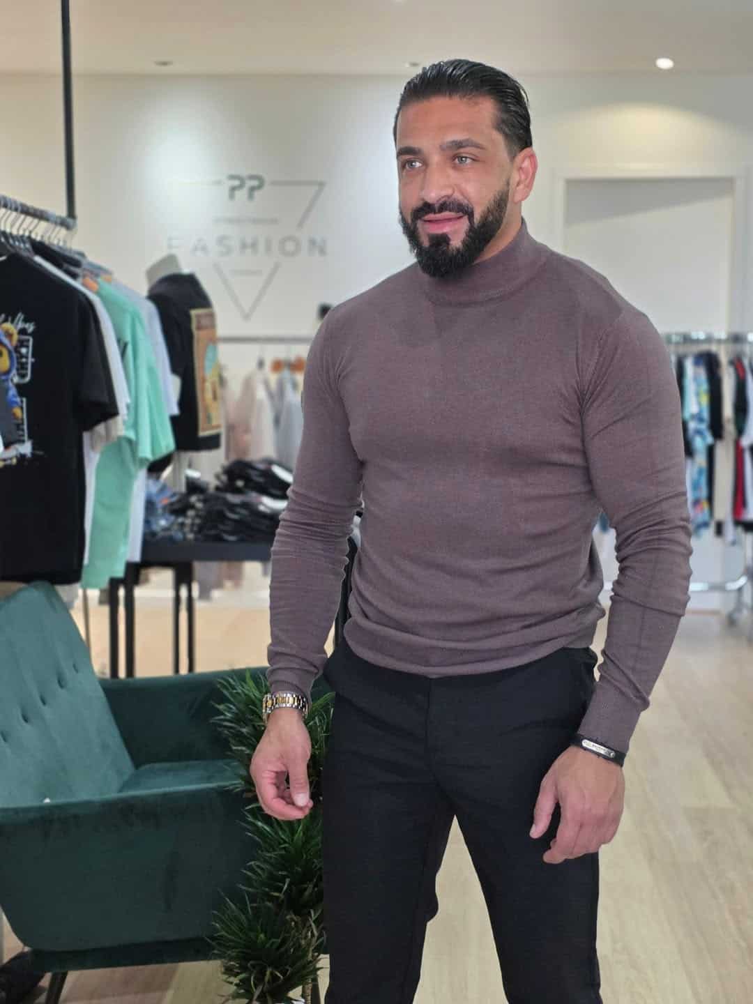 Coltrui Half Lange Kraag Bruin